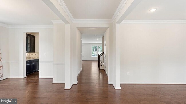 Photo - 424 Alder Dr
