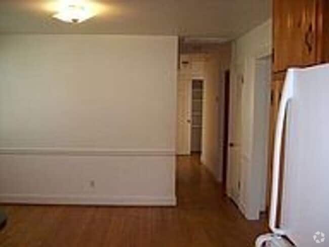 Building Photo - 4306 Race St Rental