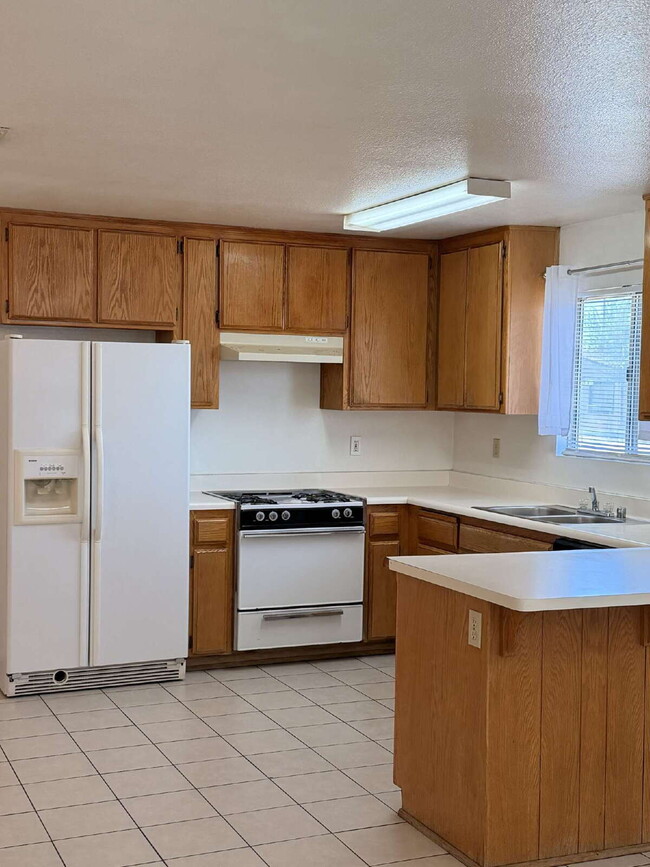 Photo - 2 Bed | 1 Bath Triplex Available!