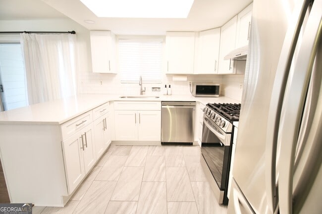 Photo - 34 Little Silver Ct