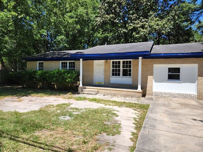 Building Photo - 3 Bed 2 Bath Cozy Home in Summerville