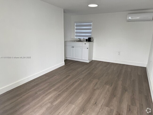 Building Photo - 20601 SW 116th Rd Unit B Rental