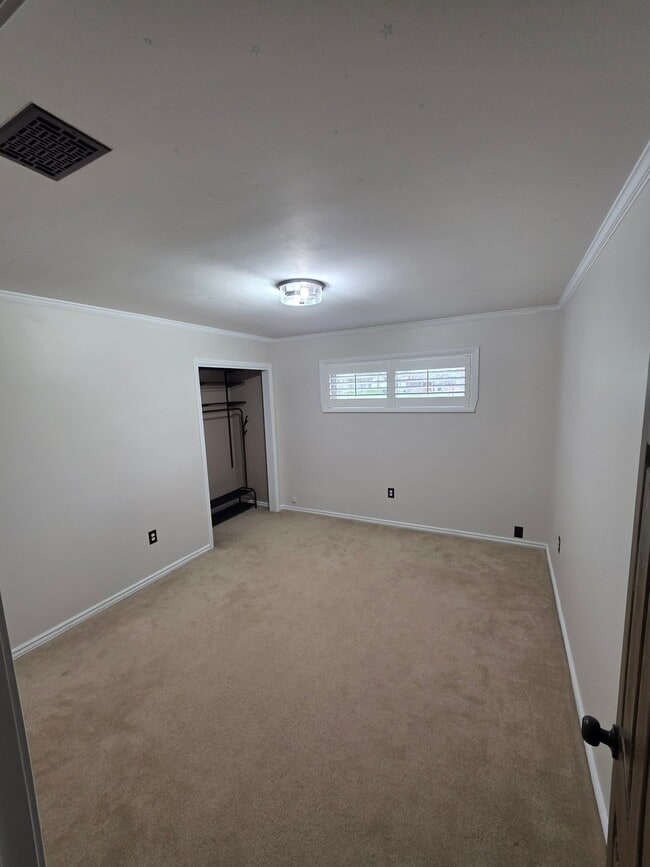 318 Powell Dr