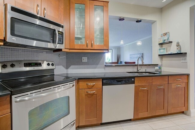 Photo - 500 Uno Lago Dr Unit 404