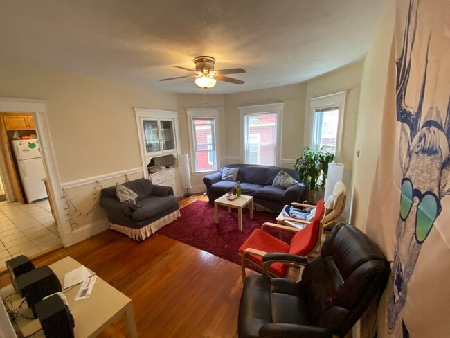 Photo - 1081 Broadway Unit 2
