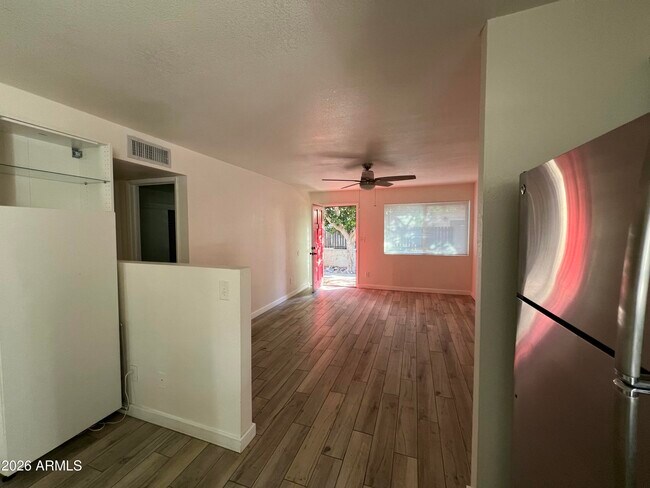 Photo - 4250 N 27th St Unidad 4