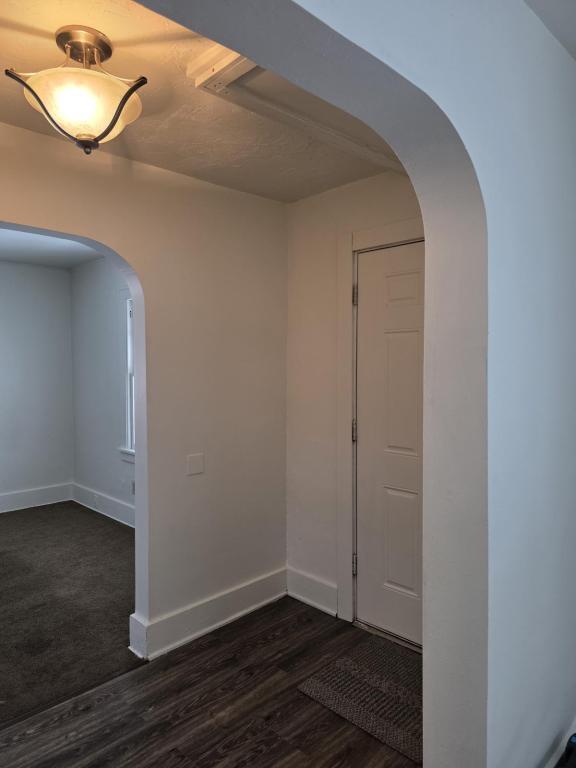 Photo - 1028 Clearview St NW