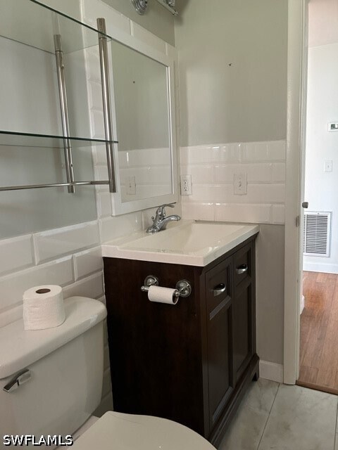 Photo - 656 Palm View Dr Unit 4