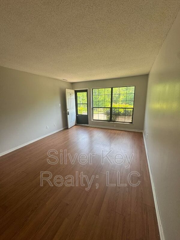 Photo - 311 Sunset Dr Unit 2