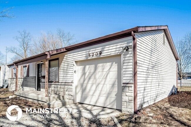 Photo - 5209 E White Ln