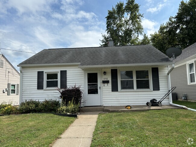 Building Photo - 1716 Madison St Rental