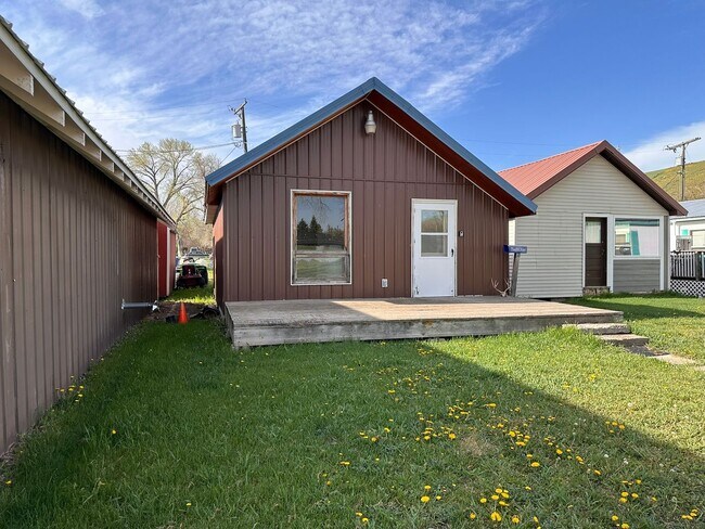 Photo - 1 Bed, 1 Bath house in Belt