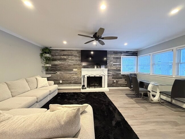 Photo - 43 Frankton Ave