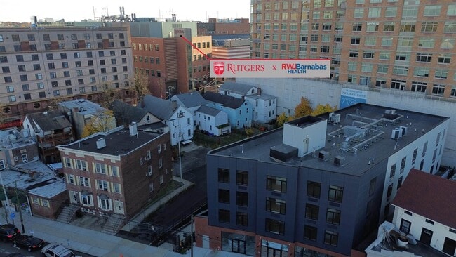 Photo - 50-52 Easton Ave Unit 202