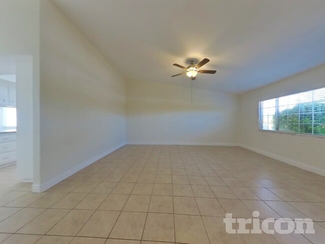 Photo - 14353 Victor Dr