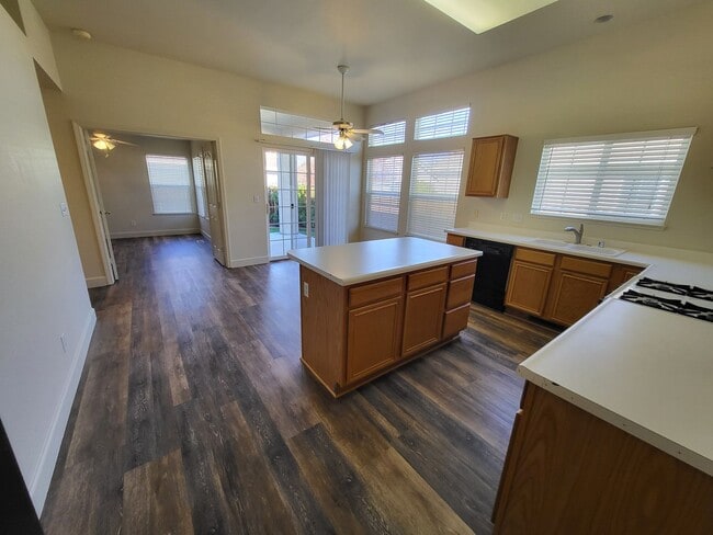 Photo - 1240 Shadowridge Dr