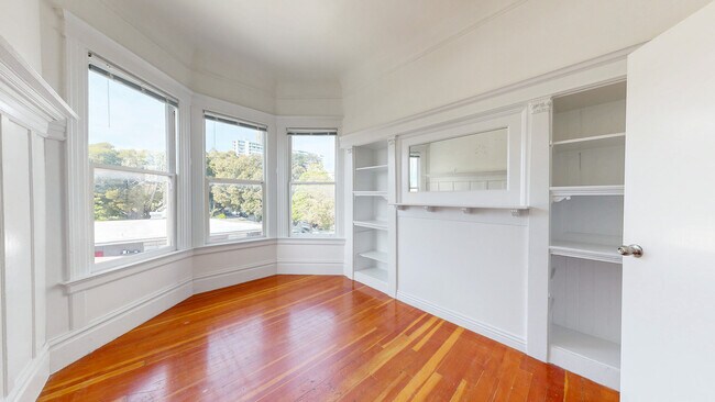 Photo - 1233 Laguna St