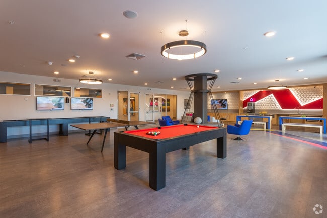 Co/Mingle Clubhouse