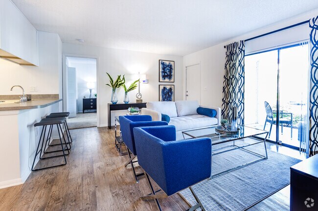 2BR, 2BA