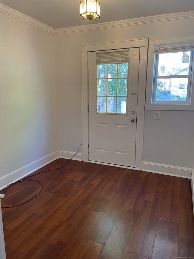 Photo - 155 Bouton St Unidad Front