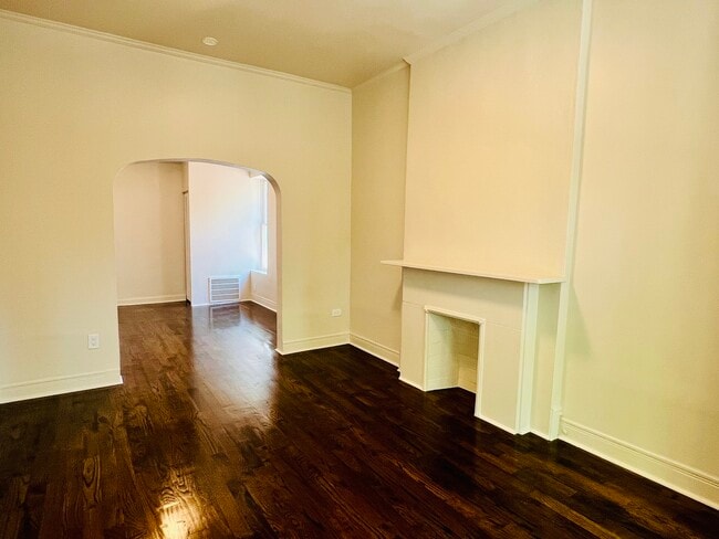 Photo - 2234 W Cullerton St