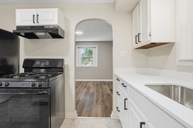 Photo - 624 Elm Dr