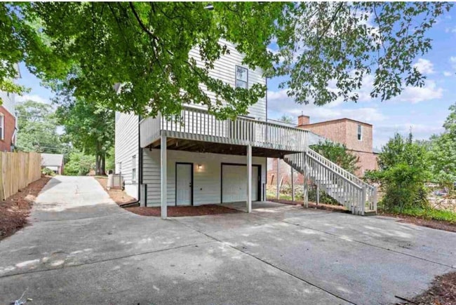Photo - 2299 Boulevard Granada SW
