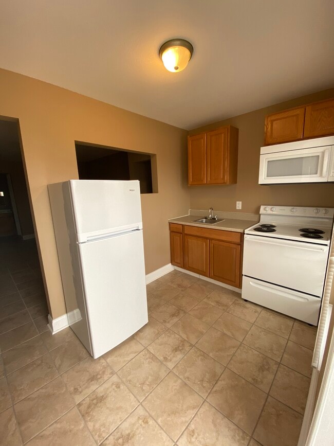 Photo - 106 N Carter St Unit 14