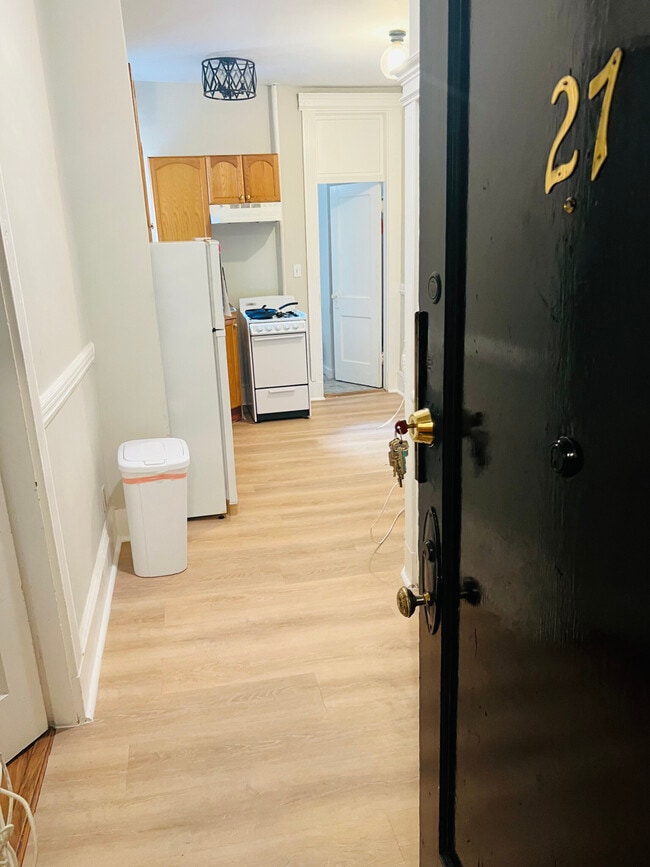 Building Photo - 38 Hemenway St Unit 27