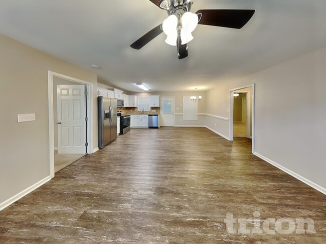 Photo - 1657 Lemming Dr SE