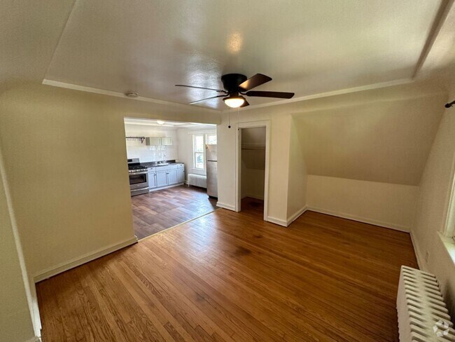 Building Photo - 2636 N Buffum St Unit 2636A Rental