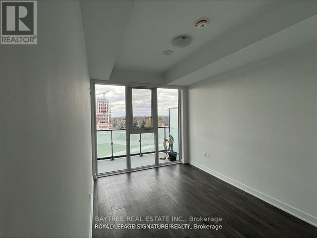 Photo - 95 Oneida Crescent Unit 409