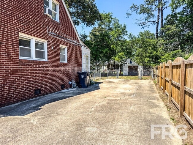 Photo - 1611 Rose St