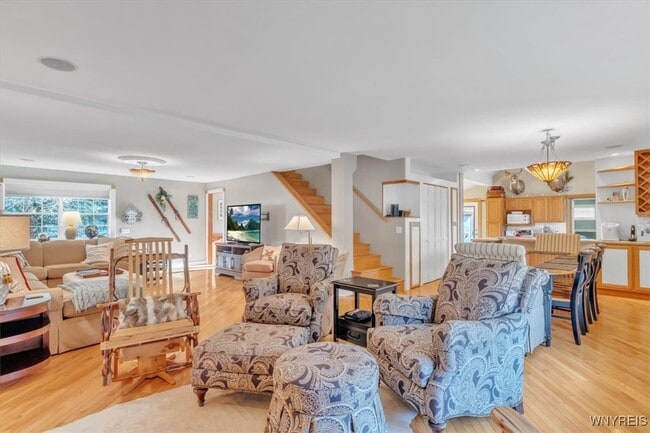 Photo - 29 Monroe St