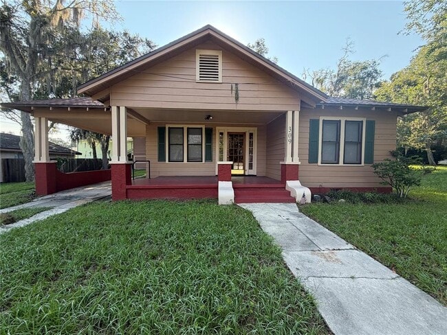 Building Photo - 309 NE Sanchez Ave