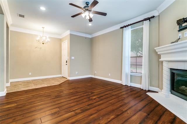 Photo - 224 Wallington Way