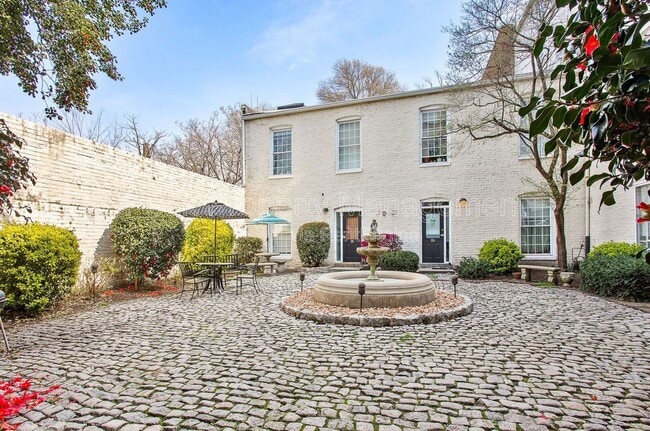 Photo - Poythress Apartments