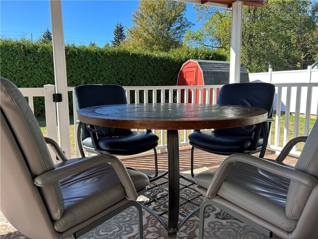 Photo - 406 Sharr Ave