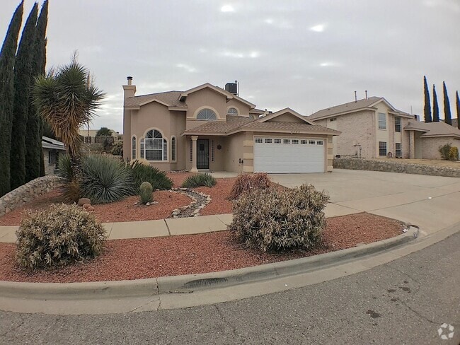 Building Photo - Northeast El Paso 3 Bed Refrig A/C Rental