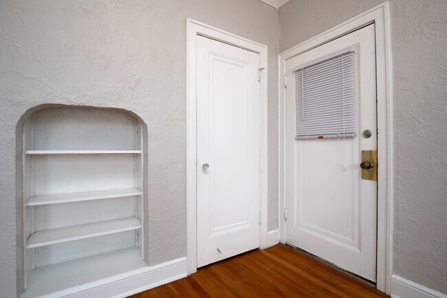 Photo - 7234 Amherst Ave Unit 1E