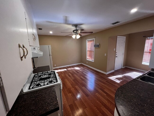 Photo - Nice 3-1-1 home located just off Airline and Gollihar