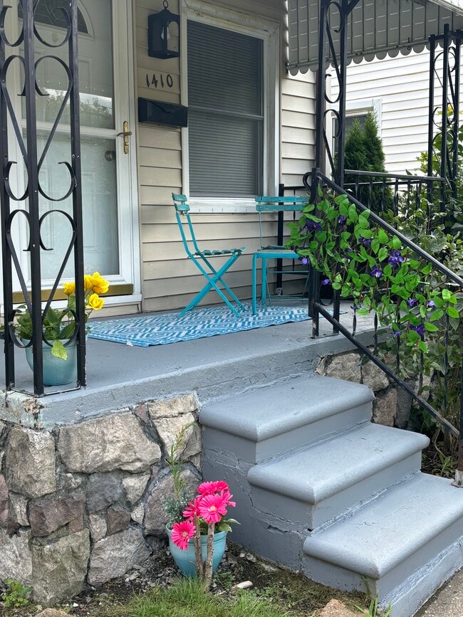 Photo - 1410 E Madge Ave
