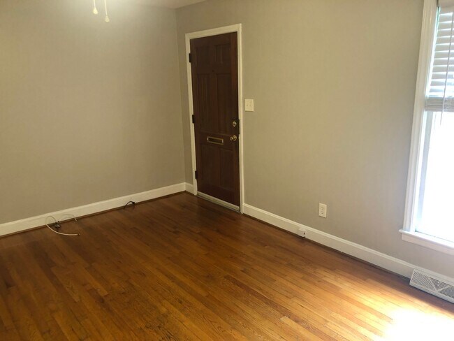 Photo - 5720-5722 Londonderry Duplex Unit 5722 Londonderry Road