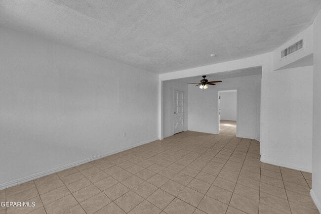 Photo - 4945 Sierra Madre Dr