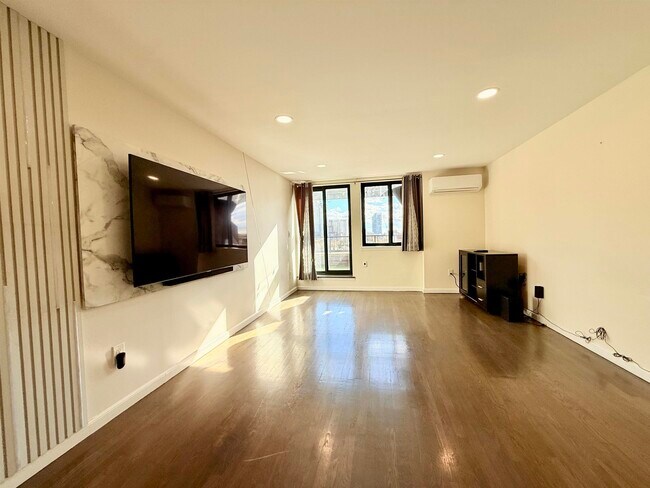 Photo - 205 10th St Unit 6w