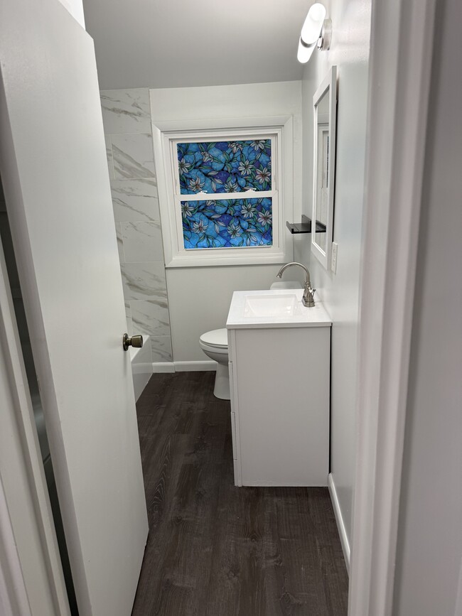 Photo - 2018 Wareham Rd