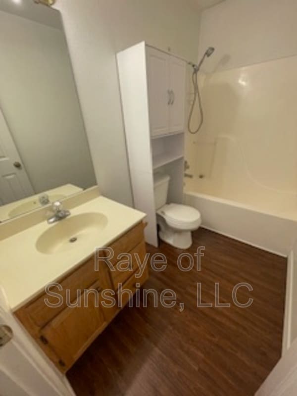 Photo - 282 N Pecan St