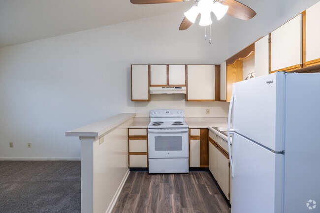 1BR Arbor - Kitchen