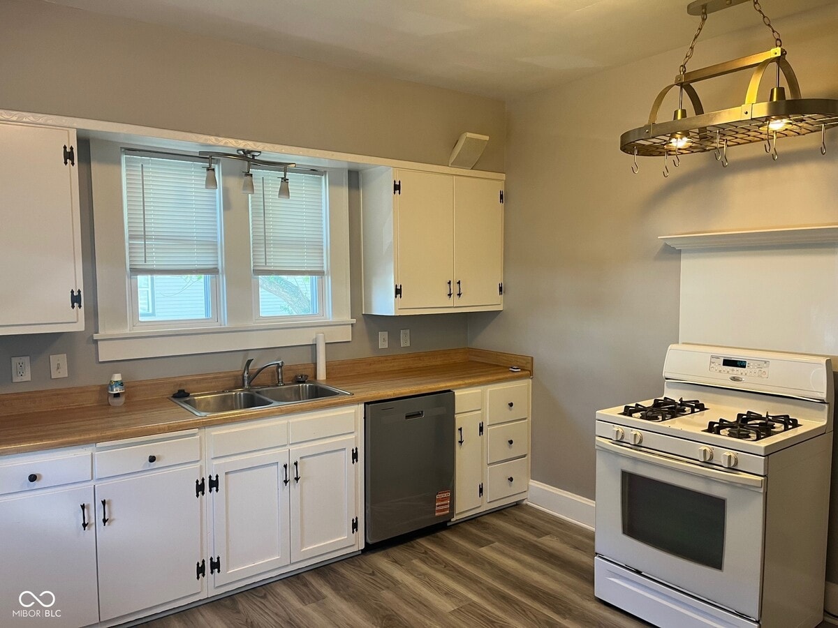 Photo - 360 West Wiley Street