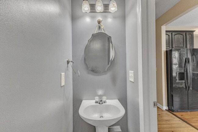 Photo - 3 Bedroom Brick Front Carraige Downs Townh...